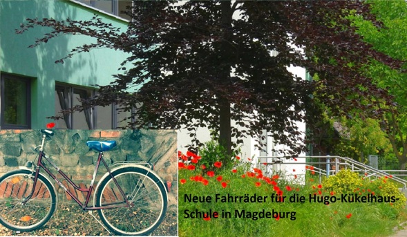 Kükelhaus mit Fahrrad im Vordergrund