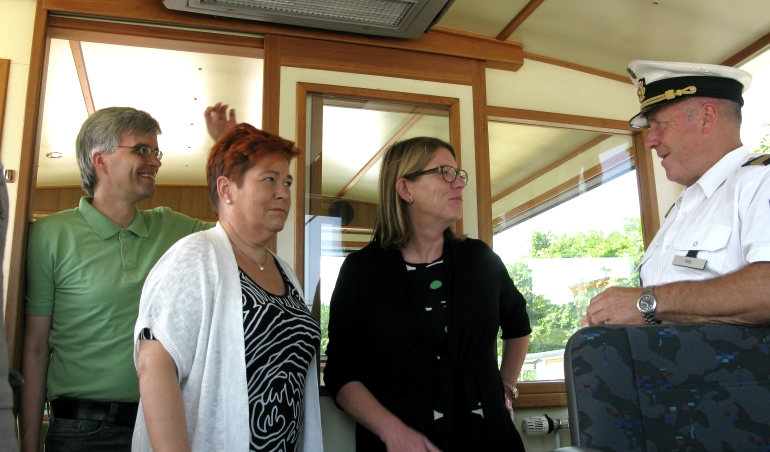 Die Abgeordneten im Führerstand der WSP 20.