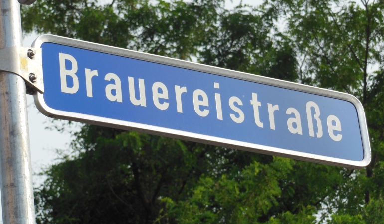 Straßenschild Brauereistraße.