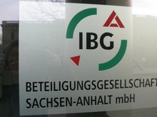 Firmenschild IBG im City Carré.