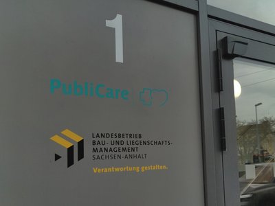 BLSA-Eingangstür im Wissenschaftshafen