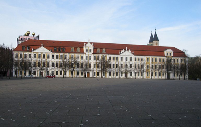 Landtag mit Domplatz