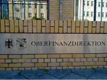 Schild der ehemaliger Oberfinanzdirektion Magdeburg.