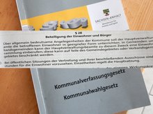 Titelblatt Kommunalverfassung mit § 28.